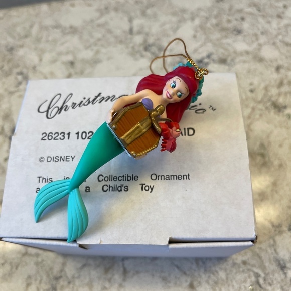 Disney Christmas Magic 26231 -‎ 102- Little Mermaid - Holiday Ornament - Picture 2 of 7